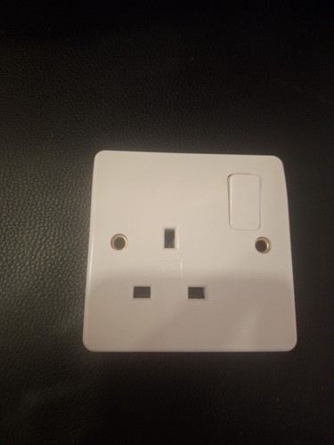 Single switch plug - x,