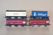 HORNBY RAKE of 4 LMS MILK VAN