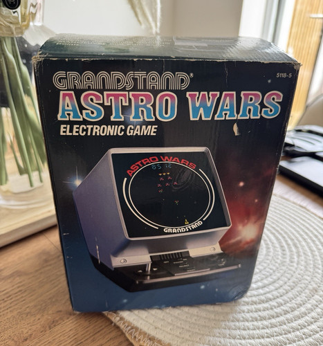 Grandstand astro wars - wars, handheld