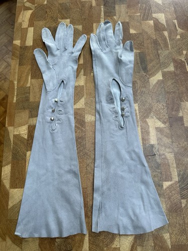 Small dove grey long - long, kid