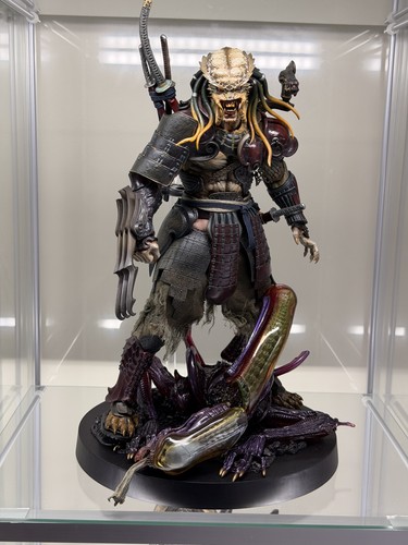Hot toys alien predator - predator, avp