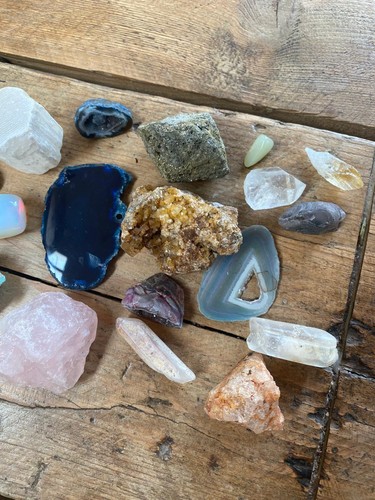 Crystals rocks minerals - /,