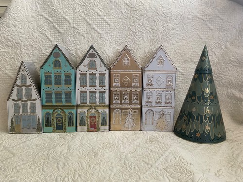 Light up house tree - m&s,