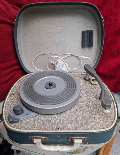 Vintage suitcase record - vintage,