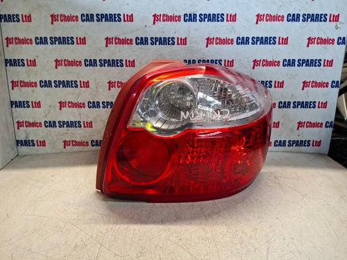 Toyota auris hatchback 5dr - toyota,