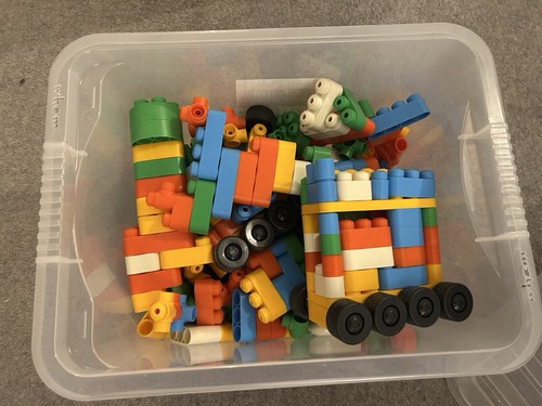 Poly vintage blocks building - poly,