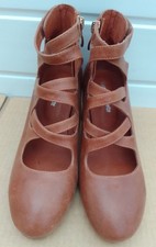 DJANGO & JULIETTE SIZE 6 TAN