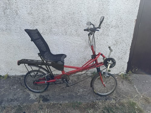 Moulton recumbent bicycle - moulton, bicycle.