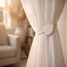 Magnetic Wooden Heart Curtain