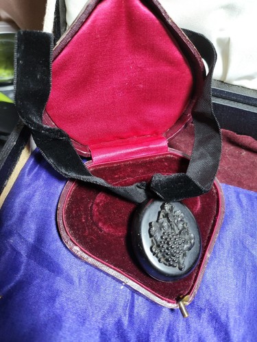 Antique victorian whitby jet - whitby,