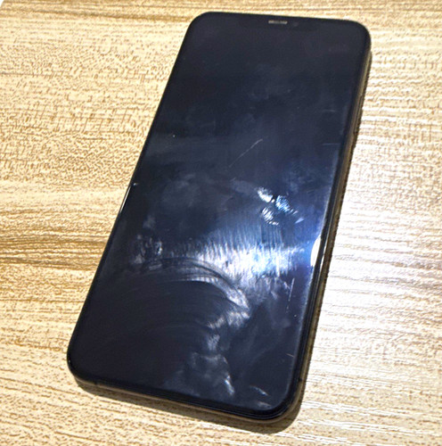 Apple iphone pro - apple, 11