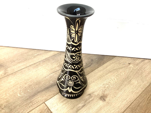Black etched vase studio - black,