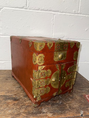 Antique chinese red - red, lacquered