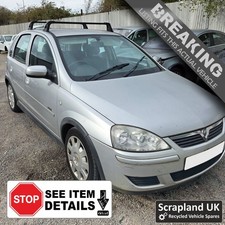 VAUXHALL CORSA C Facelift 2003-2006 1.2 ’Design’ Twinport 4-Door Silver Fuses x4