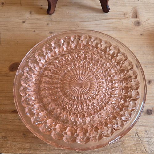 Depression glass jeanette - by,