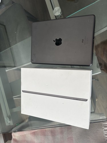 Apple ipad 8th - apple,