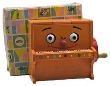UNUSUAL TOA TOY VINTAGE MID CENTURY MUSICAL ORANGE PIANO TOY BOXED 14CM.