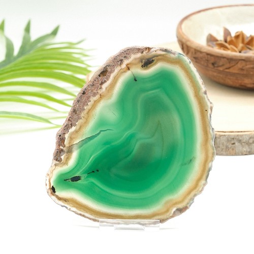 Green agate slice with stand - green,