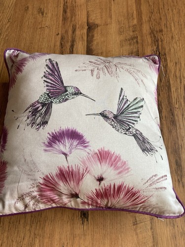 Next home humming - home, birds