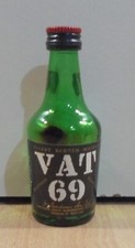 VAT 69 SCOTCH WHISKY