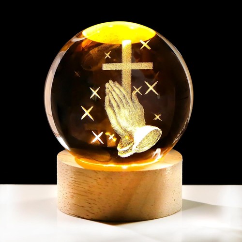 Praying hands crystal ball - 3d,