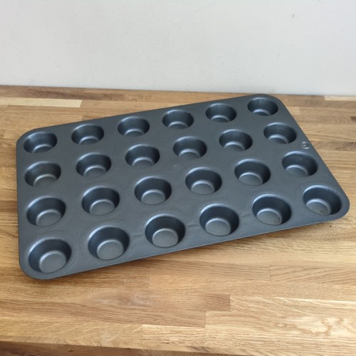 Pampered chef mini muffin tin - muffin,