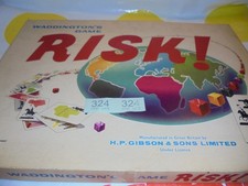 Vintage RISK Board Game By  Waddingtons- Complete -Good Condition (G324)