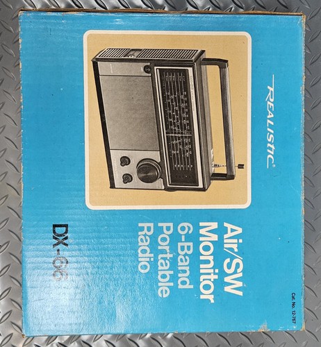 Vintage realistic 6 - 6, band