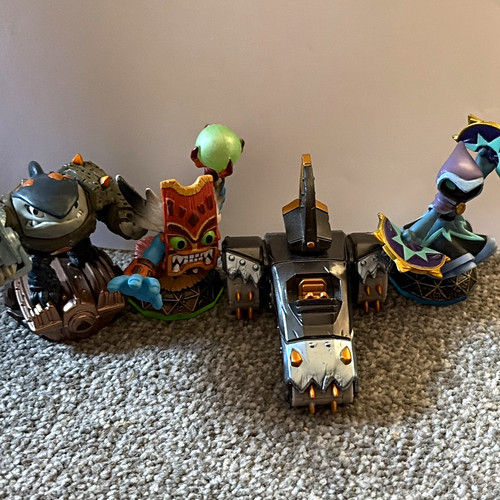 Skylanders character figures - skylanders,