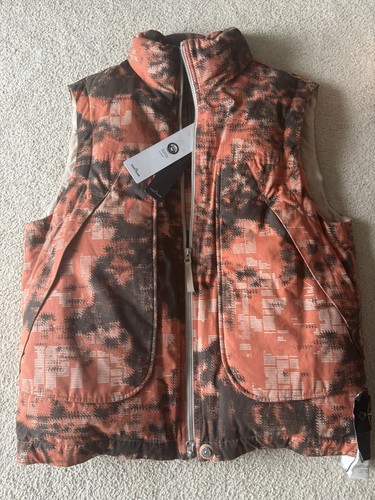 Stone island earth mapping - island,