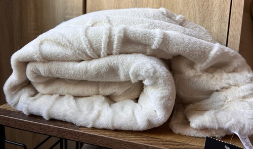 Soft plush faux fur - soft,