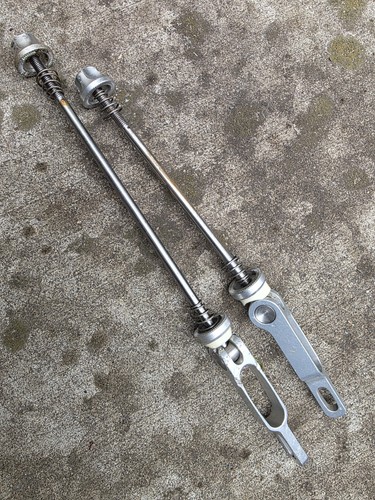 Vintage titanium axle - vintage, front
