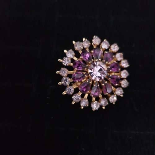 Stunning vintage gold - stunning, tone