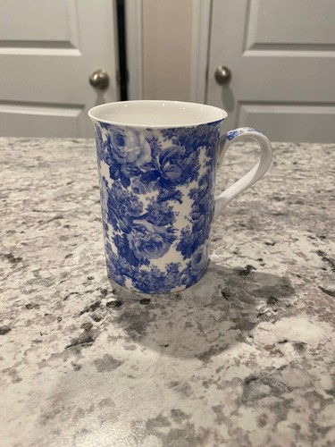 New antique blue floral mug - new,