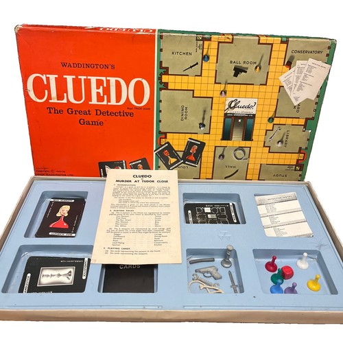 Vintage 1960 cluedo board - vintage,