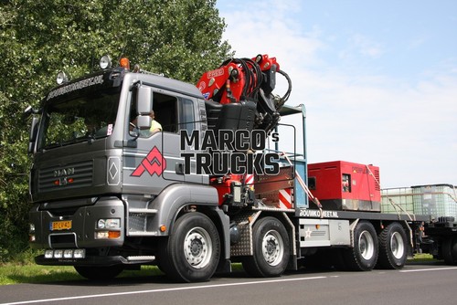 Truck photo man tga - truck,