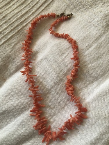Vintage coral necklace - vintage,