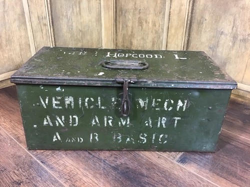 Vintage british army metal - army,