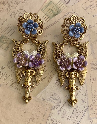 Stunning vintage 1928 jewelry - stunning,
