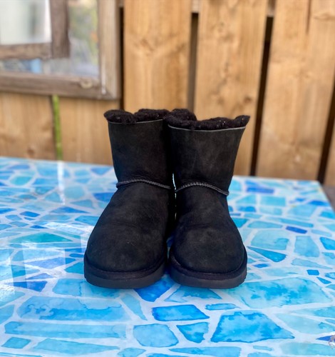 Ugg women black sheepskin - black,