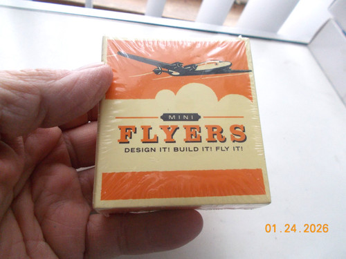 Sealed mini flyers kit - sealed, with