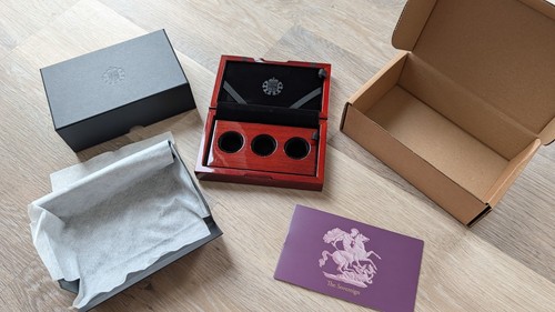 Royal mint wooden - mint, gloss