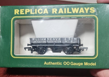 Replica Railways 13302-3 William Neave & son  Wagon