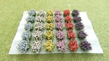 Howard Scenic Supplies - Flowering Bushes (30) for Model Railway Scenery 00/HO 