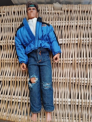 Hasbro action man figure - man, with