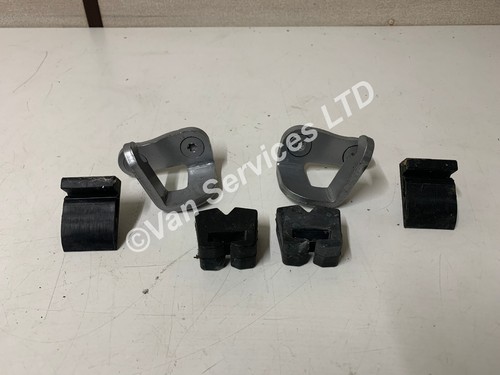 Genuine toyota hilux - pair, rear