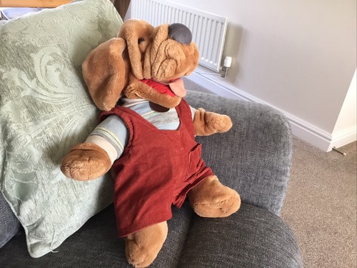 Vintage wrinkles dog hand - vintage,