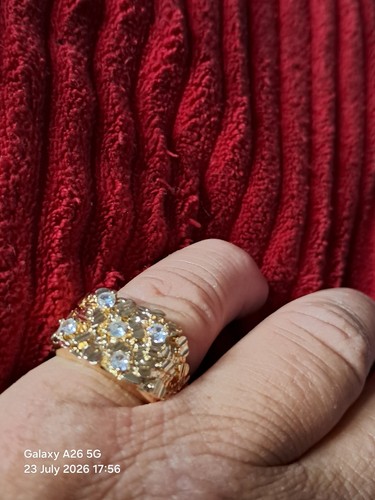 Gold tone nugget ring - nugget, features