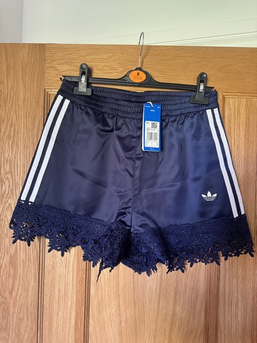 Bnwt adidas women firebird - bnwt,