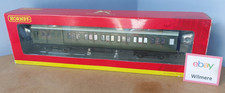 Hornby R4318C - Southern Maunsell Brake Composite Car No 6572 in green  *EXC+*